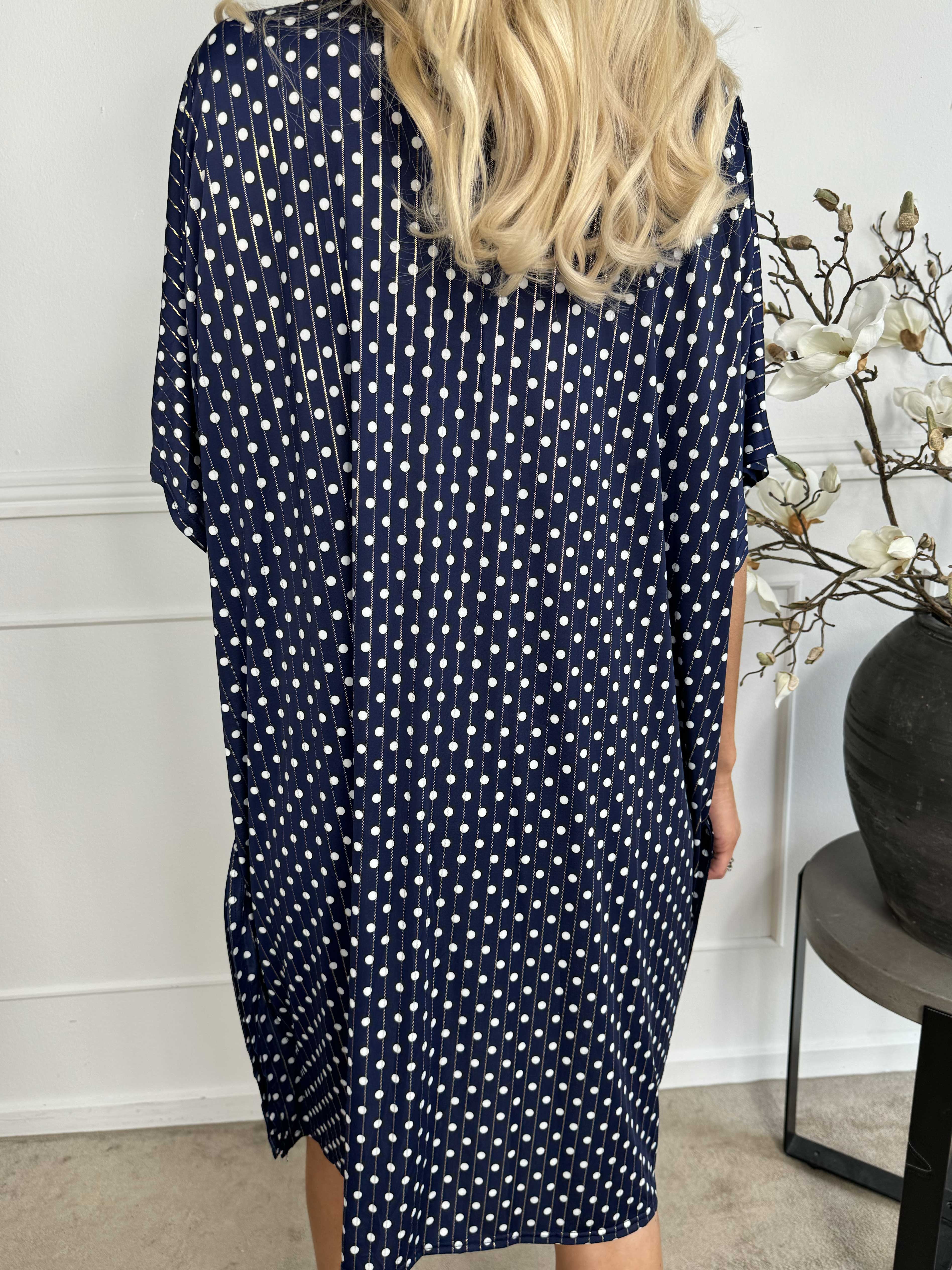 Azmina Dot - Tunikaklänning i lös passform med resår